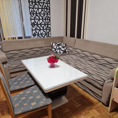 Apartma-Sobe Lejla Vipava Dış mekan fotoğraf